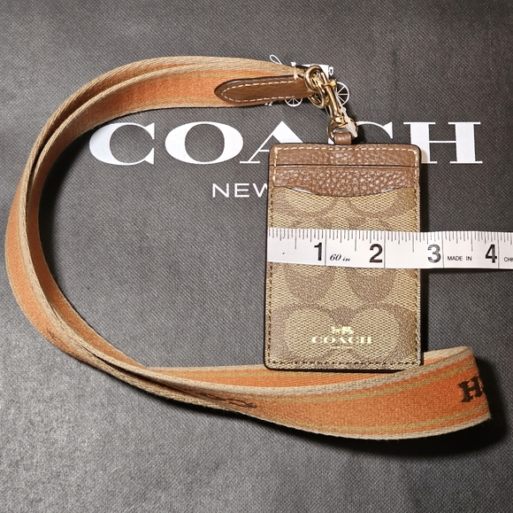 (UNISEX) COACH ID LANYARD IN SIGNATURE CANVAS (NWT) - Picture 8 of 14